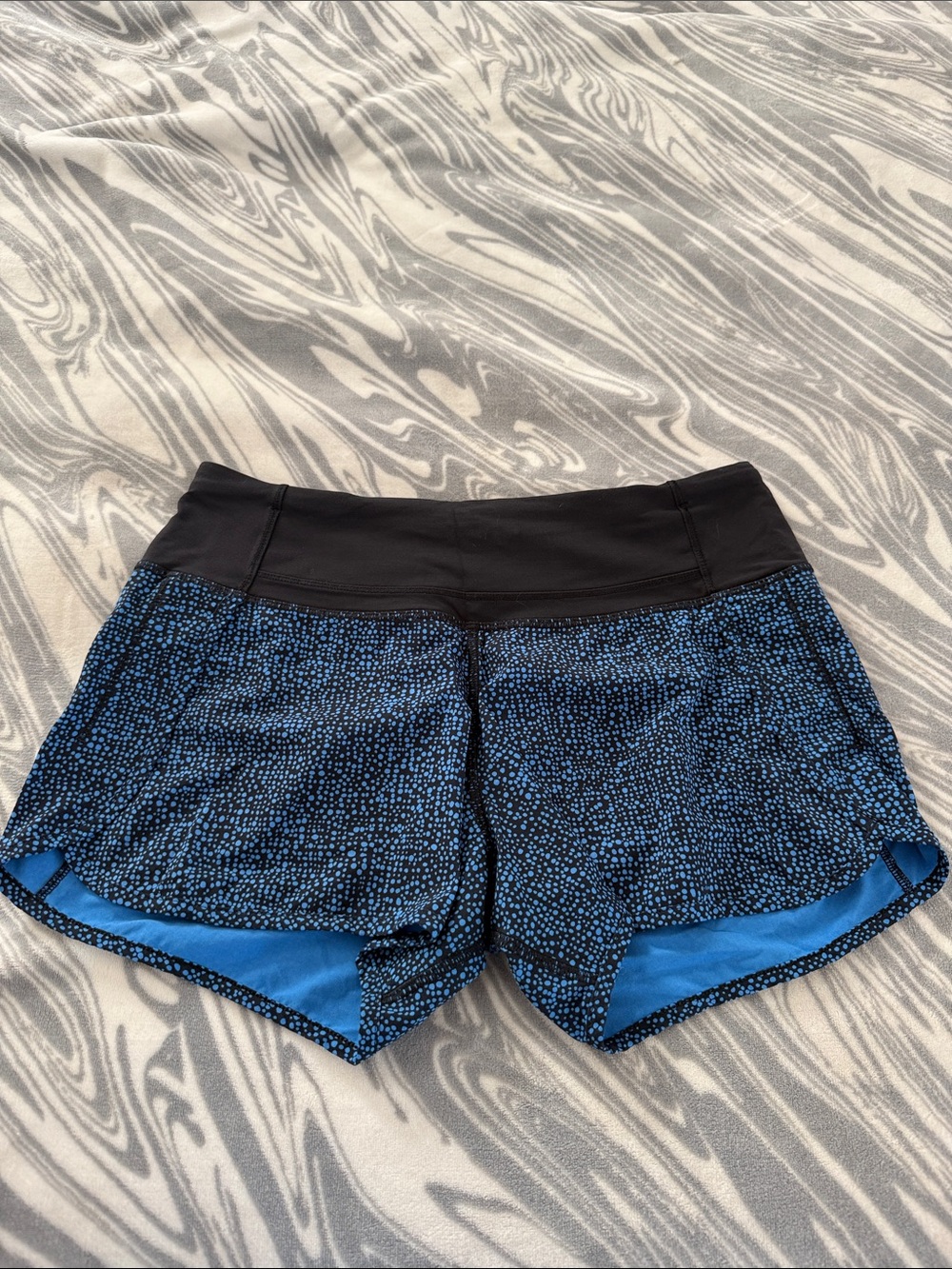 Lululemon Women's Black & Blue Athletic Running Shorts